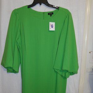 GORGEOUS BRAND NEW CHEZTU WOMANS GREEN DRESS SIZE 20